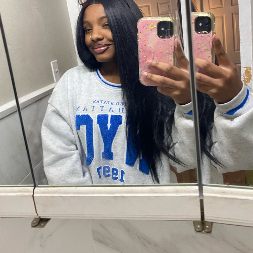 Soft NYC print Fleece Sweater